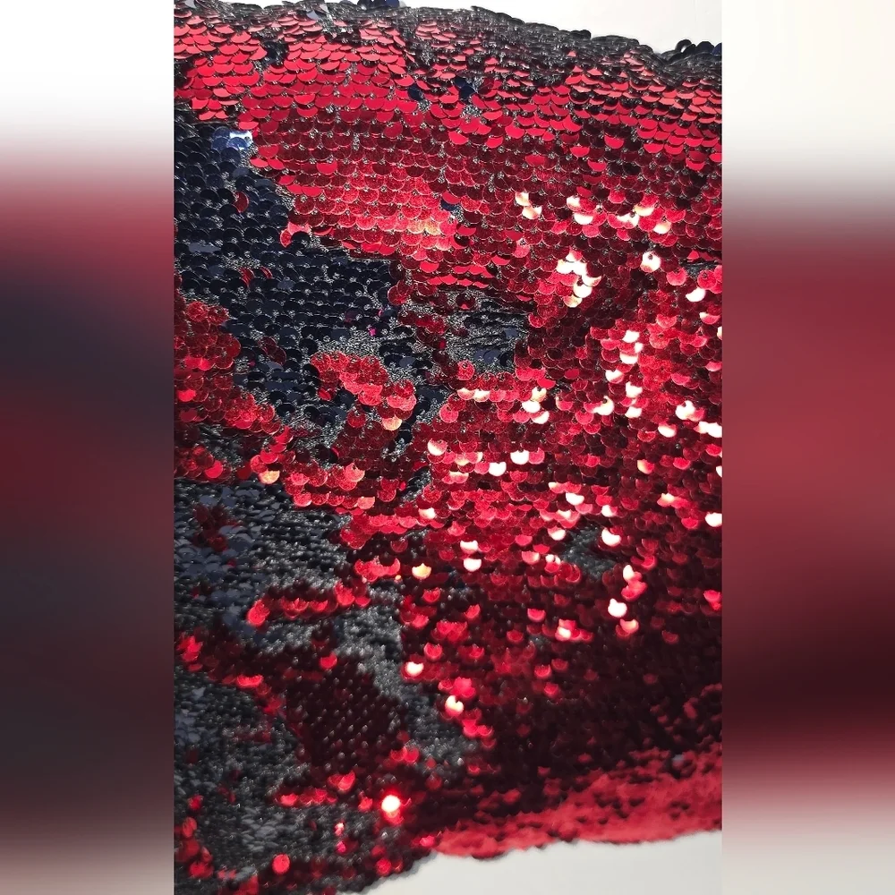 Reversible Color Change Sequin Throw Two-Tone Red and Navy